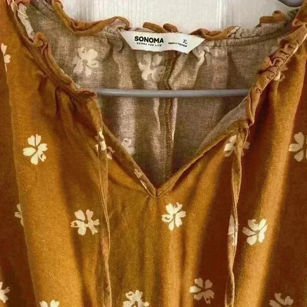 Women’s Floral Dress with Pockets! - Picture 4 of 5
